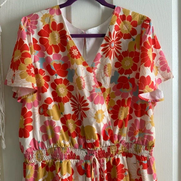 Retro Floral Pink and Orange Ruffle Short Romper Size 2X - Picture 3 of 8